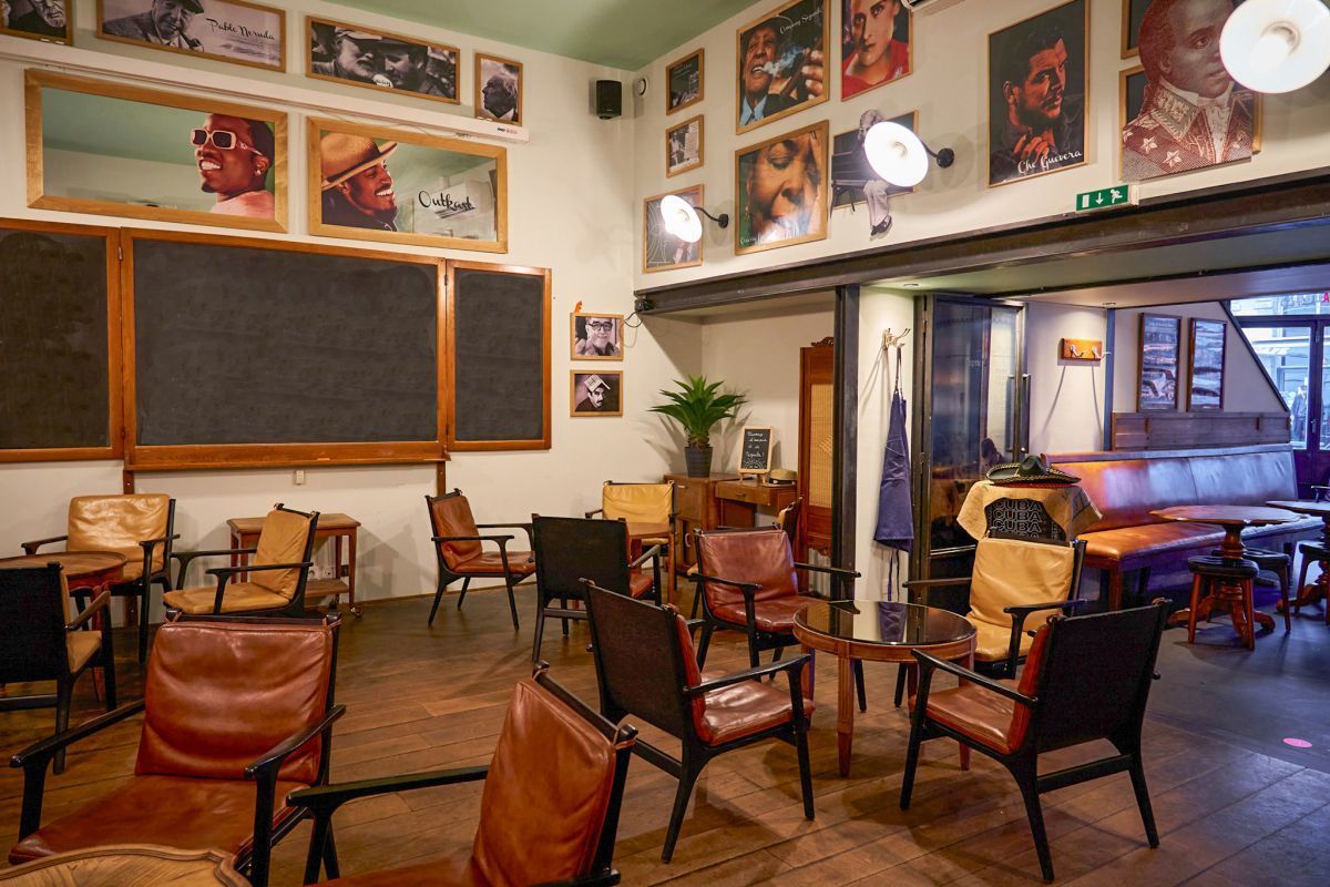 College Hotel